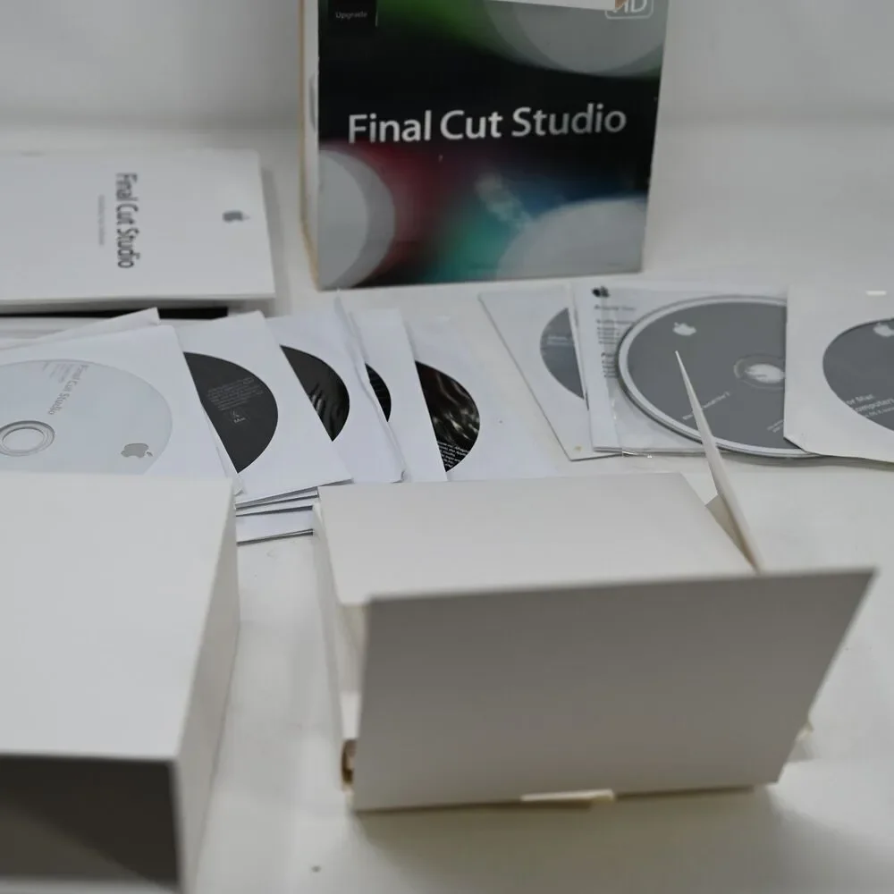 Apple Final Cut Studio HD Upgrade Edition Complete w/ Discs